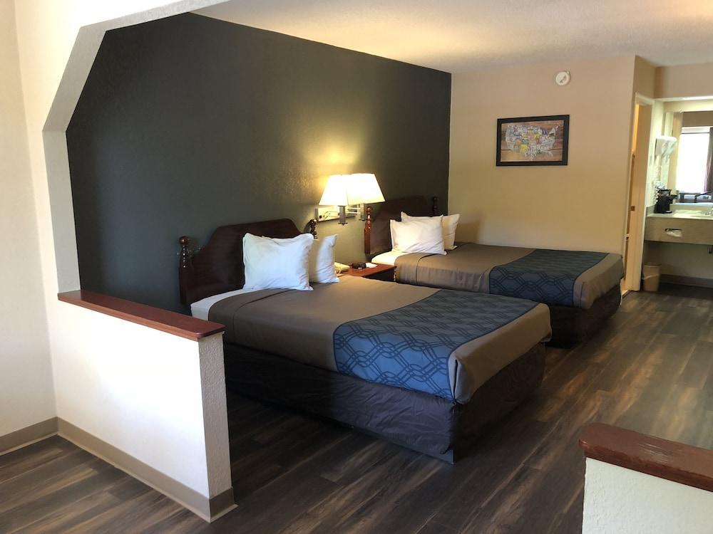 Days Inn By Wyndham Helen Exterior photo
