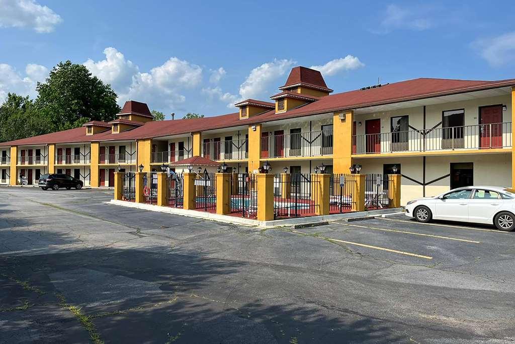 Days Inn By Wyndham Helen Exterior photo